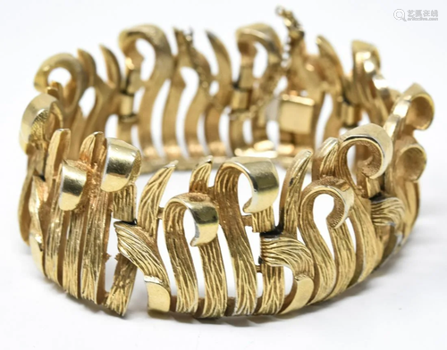 Boucher Gold Tone Leaf Motif Chunky Bracelet