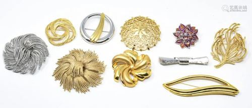 Collection of Retro Monet Costume Brooches / Pins