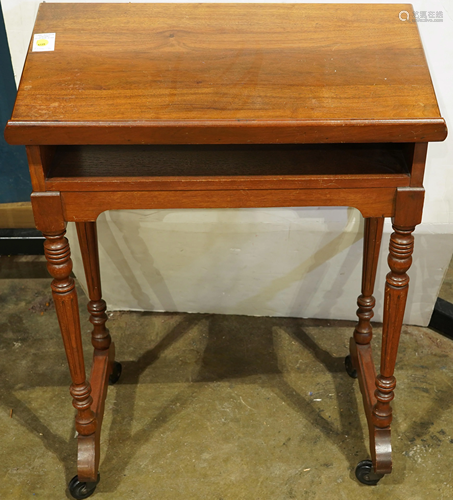 Federal style writing desk