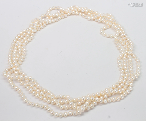 Cultured pearl necklace