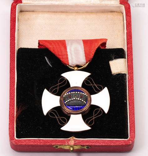 Enamel, 10k gold ribbon/medal