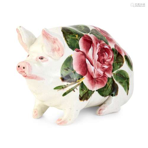 A SMALL WEMYSS WARE PIG 'CABBAGE ROSES' PATTERN, CIRCA 1900