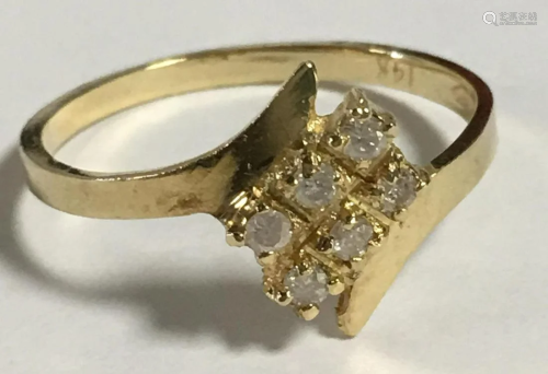 14k Gold Ring With Diamonds, 0.9 Dwt. Size 6.25.