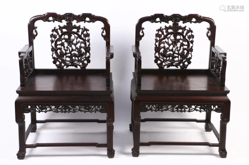 A PAIR OF CHINESE ROSEWOOD CARVING ARMC…