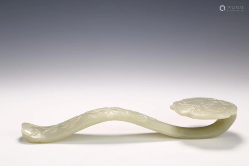 CHINESE JADE CARVING RUYI SCEPTER