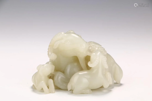 CHINESE JADE CARVING 'THREE SHEEP' OR…