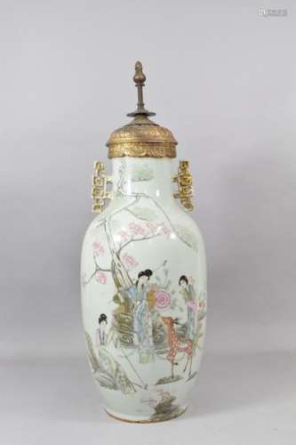 CHINA, 20th century \nPorcelain baluster vase, gild…
