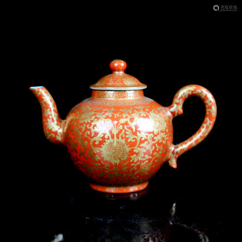 CHINESE GILDED CORAL GLAZE PORCELAIN TEAPOT