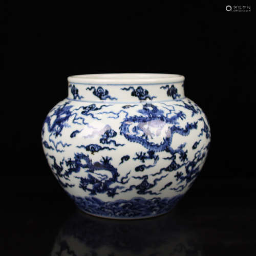 CHINESE BLUE WHITE DRAGON PORCELAIN JAR