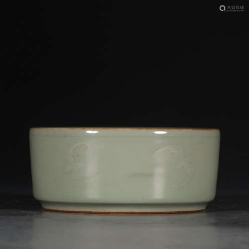 CHINESE CELADON GLAZED PORCELAIN BRUSH WASHER