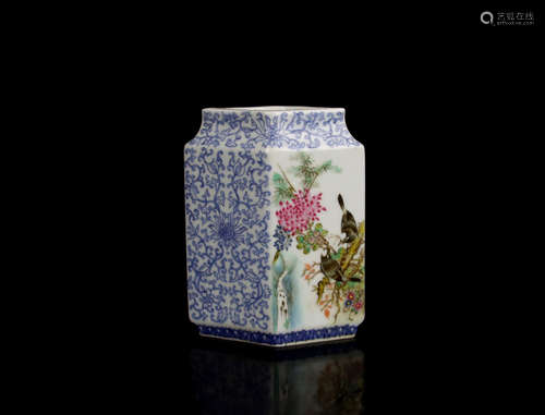 CHINESE BLUE WHITE FAMILLE ROSE PORCELAIN VASE