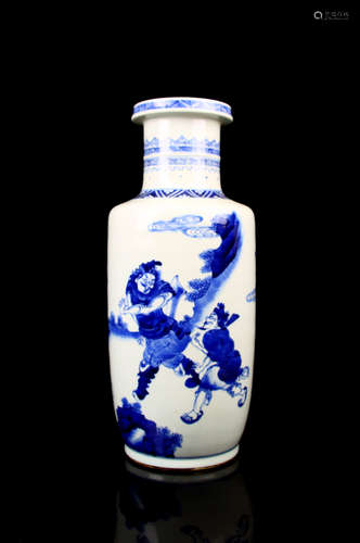 CHINESE BLUE WHITE ROULEAU PORCELAIN VASE