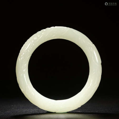 CHINESE WHITE JADE BANGLE