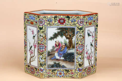 CHINESE FAMILLE ROSE PORCELAIN BRUSH POT