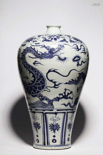 CHINESE BLUE WHITE DRAGON MEIPING VASE