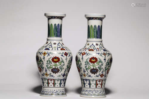 CHINESE DOUCAI PORCELAIN VASES, PAIR