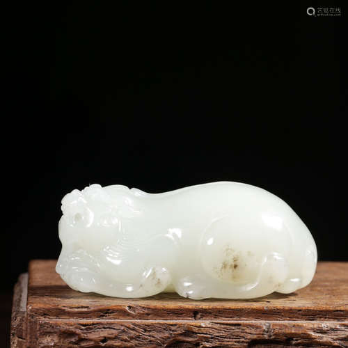 CHINESE WHITE JADE BEAST