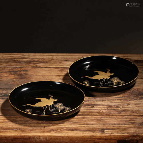 JAPANESE LACQUER WOOD PLATES, PAIR