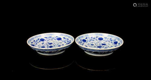 CHINESE BLUE WHITE PORCELAIN PLATES, PAIR