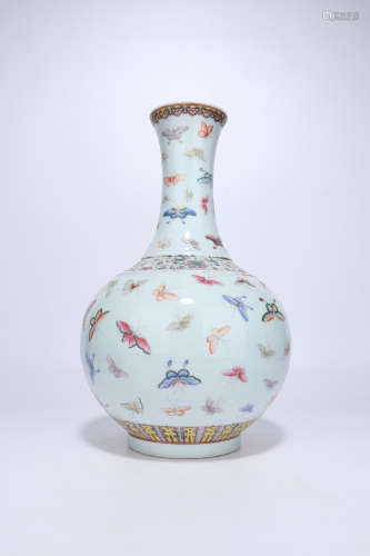 Qing Dynasty famille rose porcelain bottle