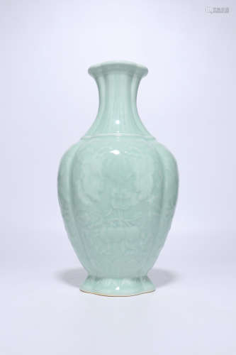 Qing Dynasty azure glaze dark engraved bottle