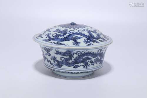 ming dynasty Blue and white porcelain bowl with dragon pattern