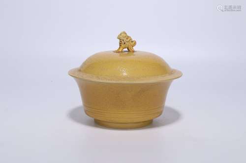qing dynasty Yellow glazed porcelain bowl