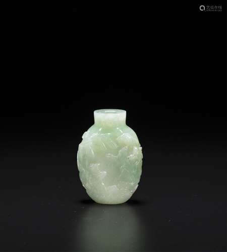 CHINESE JADEITE CARVED SNUFF BOTTLE