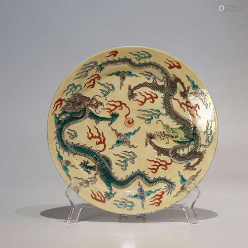 CHINESE FAMILLE ROSE DRAGON PORCELAIN PLATE