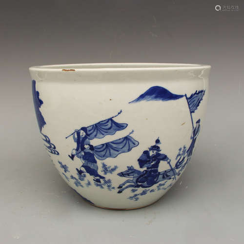 CHINESE BLUE WHITE PORCELAIN FISH JAR