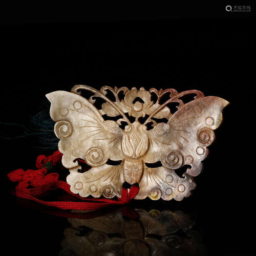 CHINESE WHITE JADE BUTTERFLY PENDANT