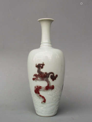 CHINESE IRON RED DRAGON PORCELAIN VASE WITH MARK