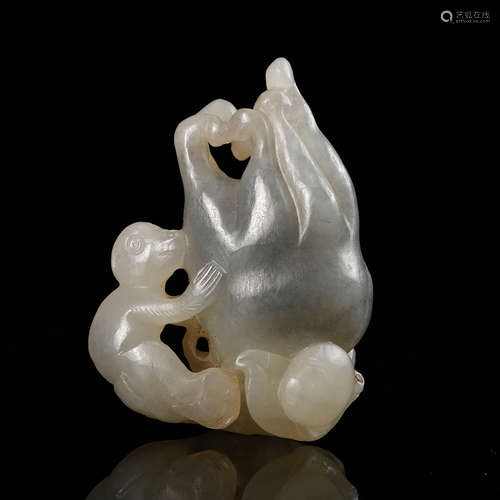 CHINESE BLACK AND WHITE JADE MONKEY AND CITRON