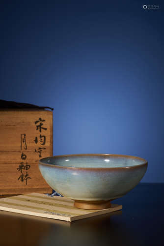 A Jun Type White-Glazed  Bowl. 
Song Dynasty.