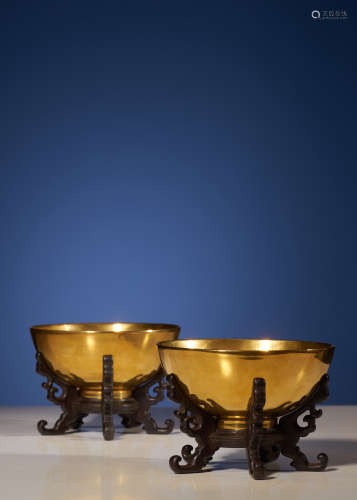 A Pair of Gold-Glazed Bowl. 
YongZheng Period, Qing Dynasty.