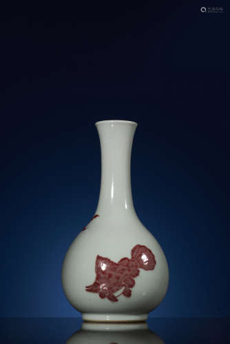 A Copper-Red-Decorated Bottle 'Fish' Vase. 
Qing Dynasty.