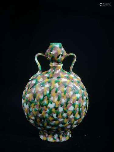 FAMILLE VERTE IMPRESSED 'DRAGON' VASE WITH HANDLES