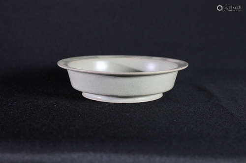 RU WARE CELADON GLAZED DISH