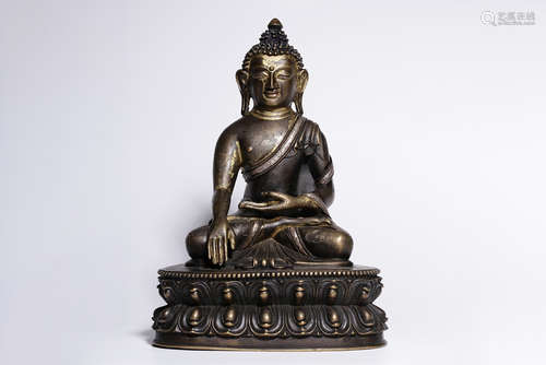 GILT BRONZE AND SILVER FILIGREE CASE SHAKYAMUNI SEATED FIGURE