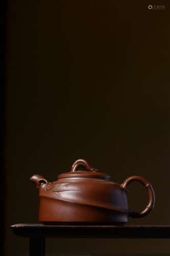 YIXING ZISHA 'BAMBOO' COMPRESSED TEAPOT