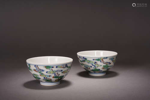 PAIR OF WUCAI 'CLOUD' BOWLS