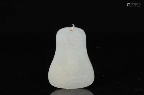 HETIAN JADE CARVED PENDANT WITH CERTIFICATE