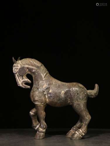 SILVER CAST AND CARVED 'HORSE' FIGURE