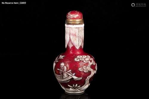 A CARVED 'FISHING' SNUFF BOTTLE