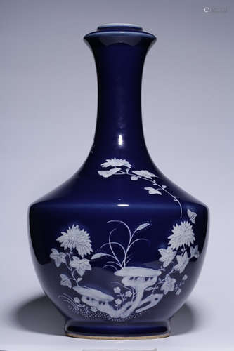 BLUE GLAZED AND WHITE ENAMELED 'CHRYSANTHEMUM FLOWERS' VASE