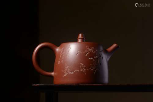 YIXING ZISHA INCISED 'FLOWERS AND BIRDS' TEAPOT