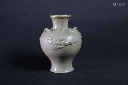 YUE WARE CELADON GLAZED 'BIRDS' JAR