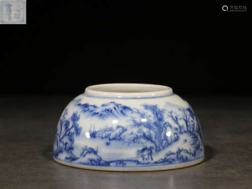 BLUE AND WHITE 'LANDSCAPE SCENERY' WATER SPITOON