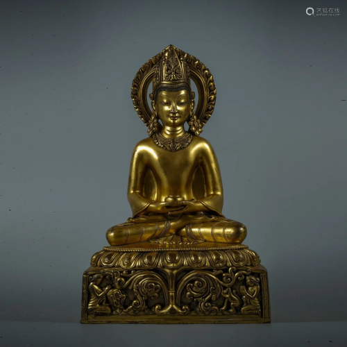 A gilt bronze statue of the Immortal Buddha, Qing