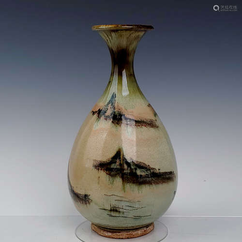 A Chinese Landscape Painted Porcelain Vase